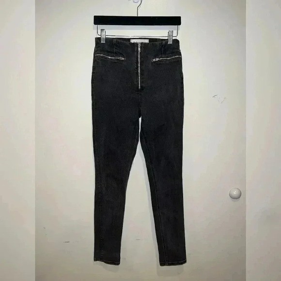 Reformation Black Stone Washed Niki Jeans in Argentina - Picture 8 of 10